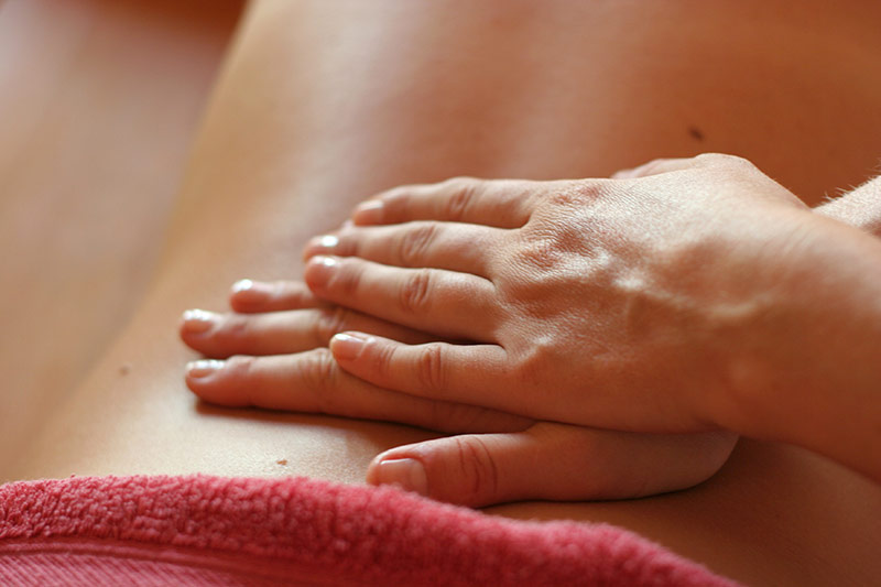 Massagen in unserer Physio Praxis Lymphdrainage, Fußreflexzonen Massage, Bindegewebsmassage
