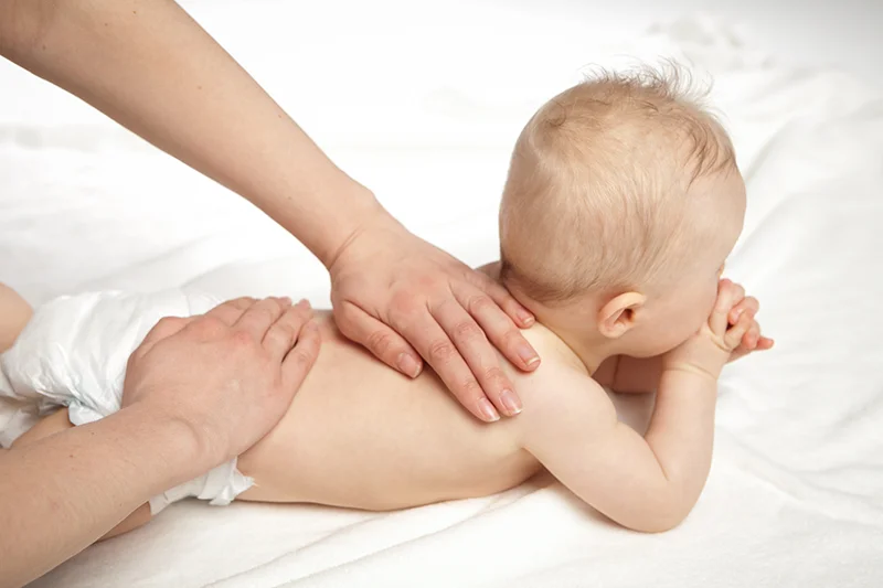 Behandlungskonzept nach Riedel in Anlehnung an Vojta Behandlungskonzept nach Riedel in Anlehnung an Vojta für Baby, Säugling und Kind